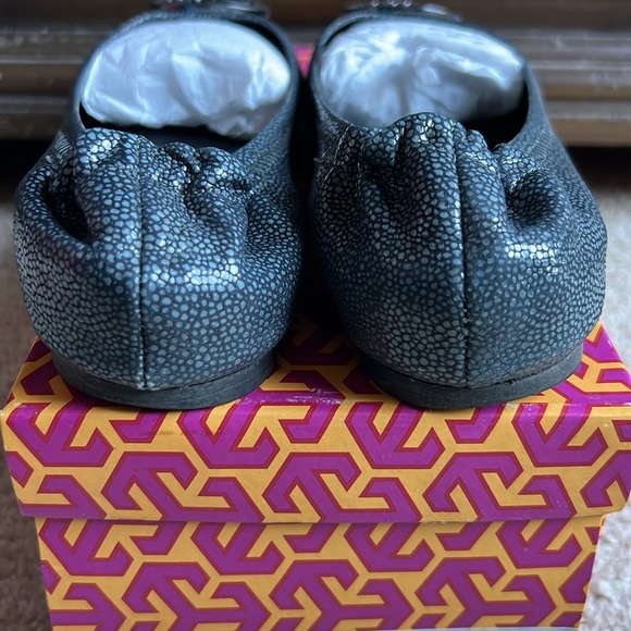 Tory Burch REVA ballet flat. - Picture 5 of 8